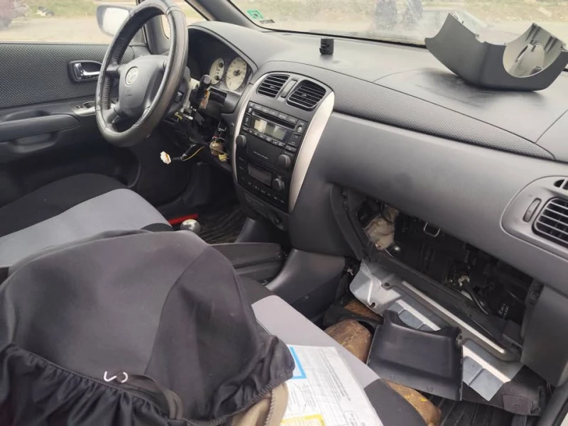 Mazda Premacy 2.0d, снимка 2 - Автомобили и джипове - 52243470