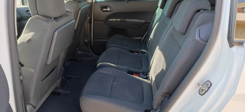 Peugeot 5008 1.6HDI-16г-7м, снимка 12 - Автомобили и джипове - 52848007