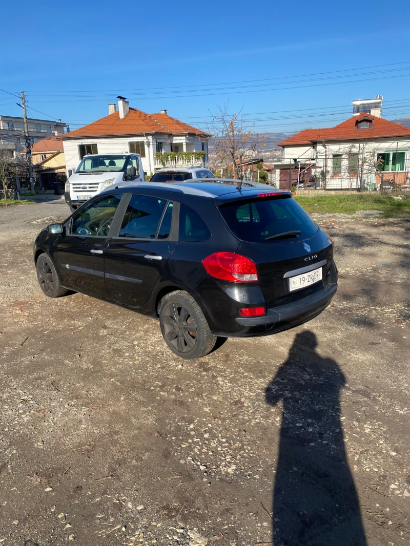 Renault Clio, снимка 2 - Автомобили и джипове - 52851699
