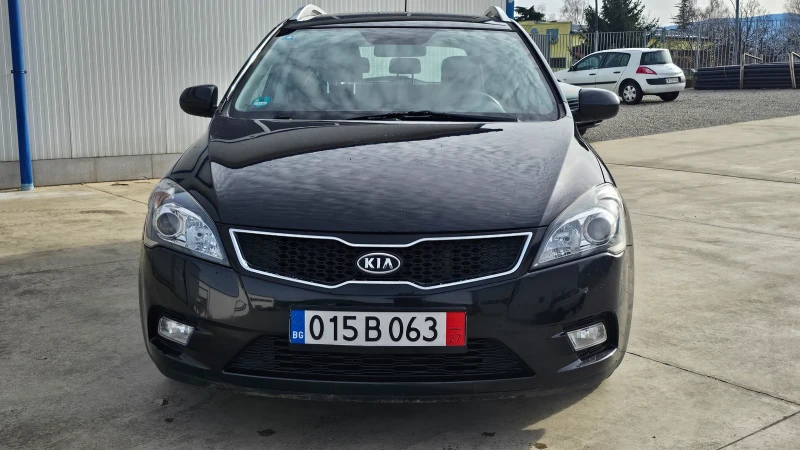 Kia Ceed 1.6 crdi, снимка 5 - Автомобили и джипове - 52886694