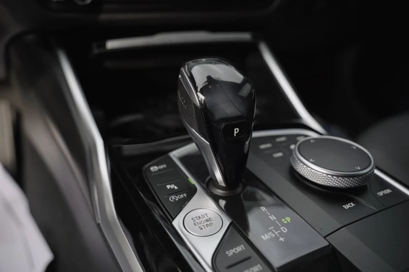 BMW 330 * xDrive * CARFAX * ЦЕНА ДО БГ, снимка 13 - Автомобили и джипове - 53087147