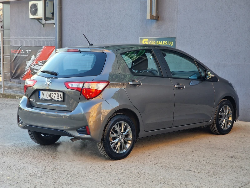 Toyota Yaris 1.5 Автоматик от България, снимка 7 - Автомобили и джипове - 53229544
