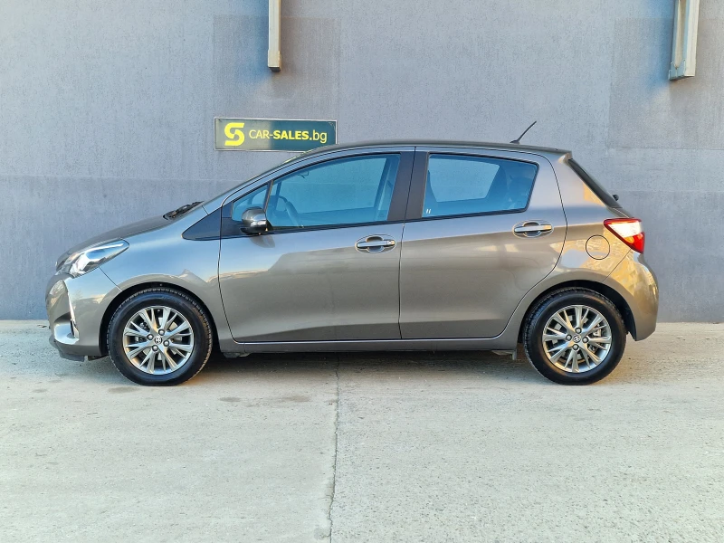 Toyota Yaris 1.5 Автоматик от България, снимка 4 - Автомобили и джипове - 53229544