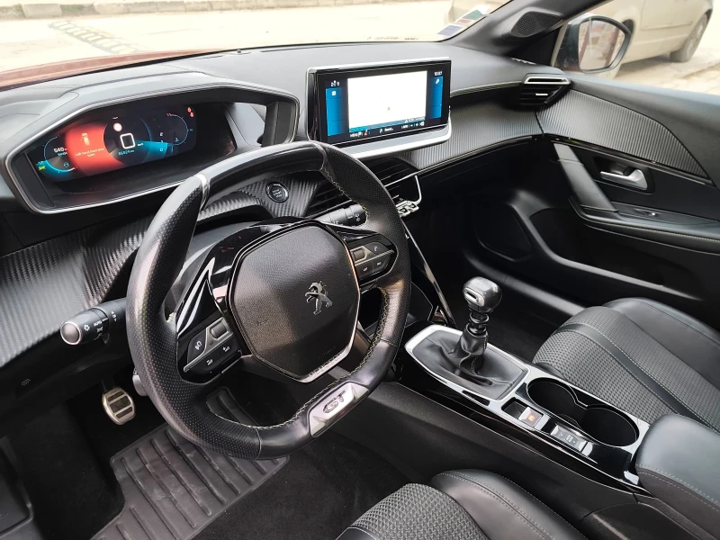 Peugeot 208 1.2Tyrbo GT-Line, снимка 16 - Автомобили и джипове - 53433190