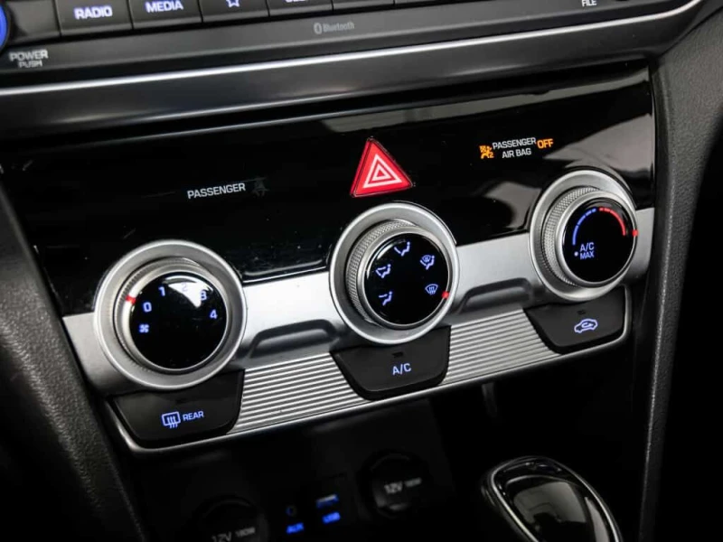 Hyundai Elantra * SEL VALUE EDITION LIMITED PREFERRED * CARFAX * Ц, снимка 16 - Автомобили и джипове - 53515666