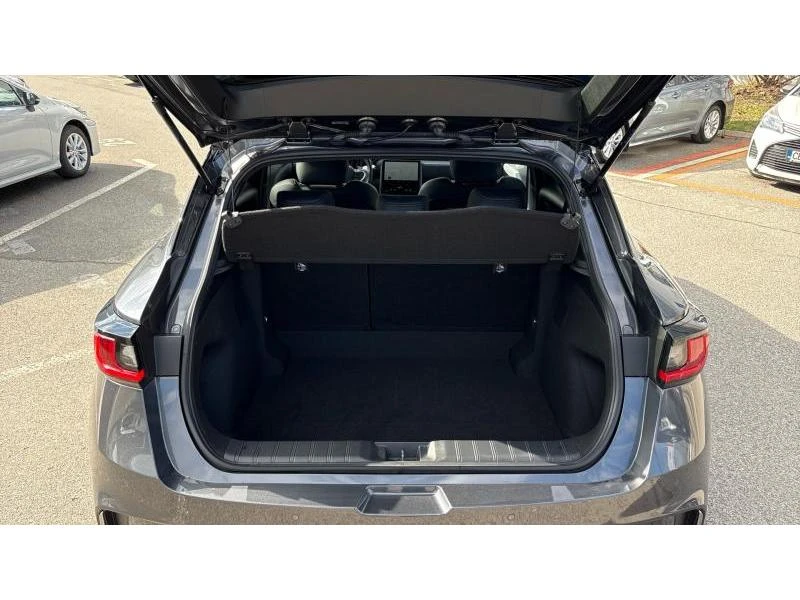 Lexus LBX  1.5HSD CVT FWD COOL, снимка 10 - Автомобили и джипове - 53509633