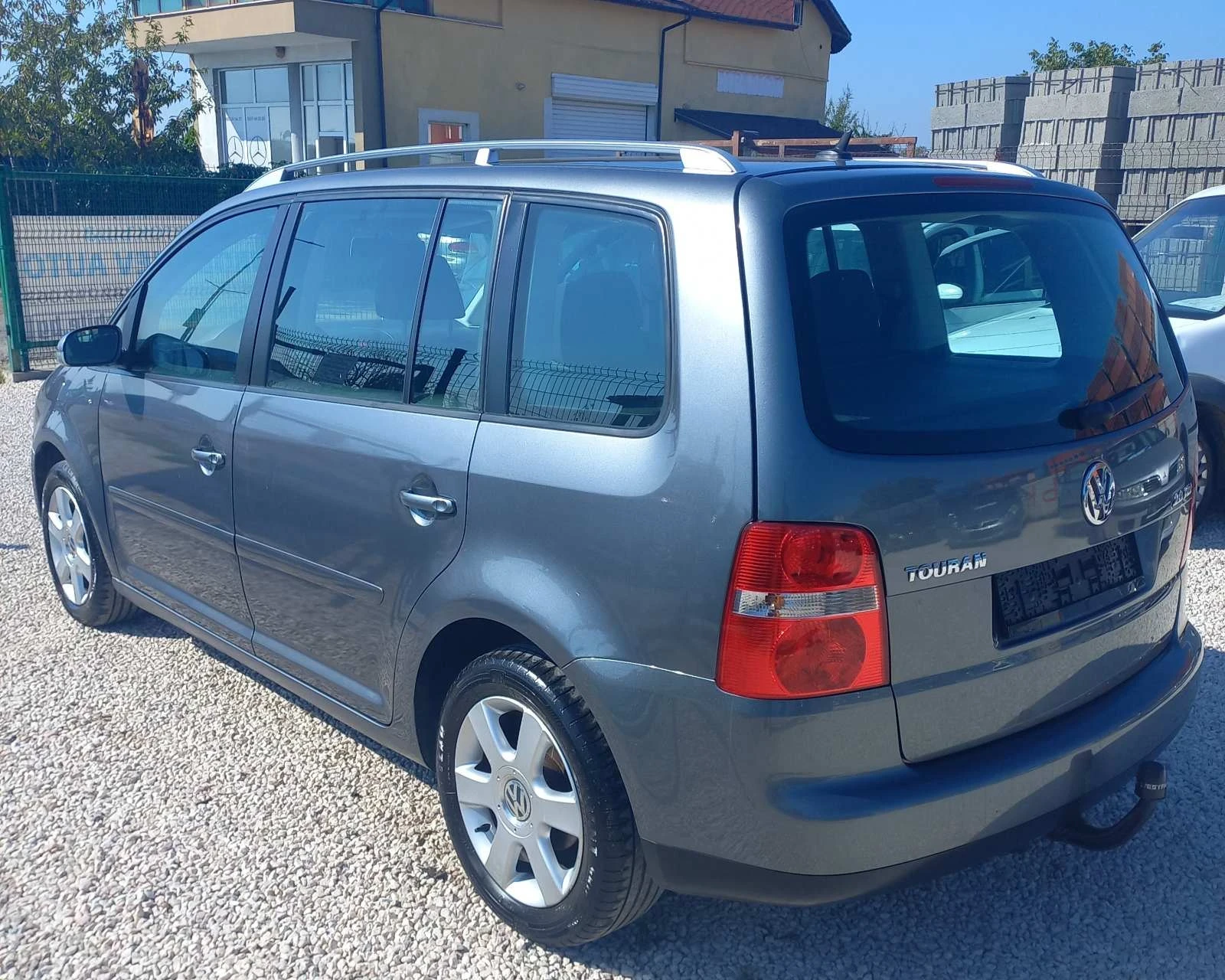 VW Touran 2.0 tdi-BKD-HIGLINE - изображение 5