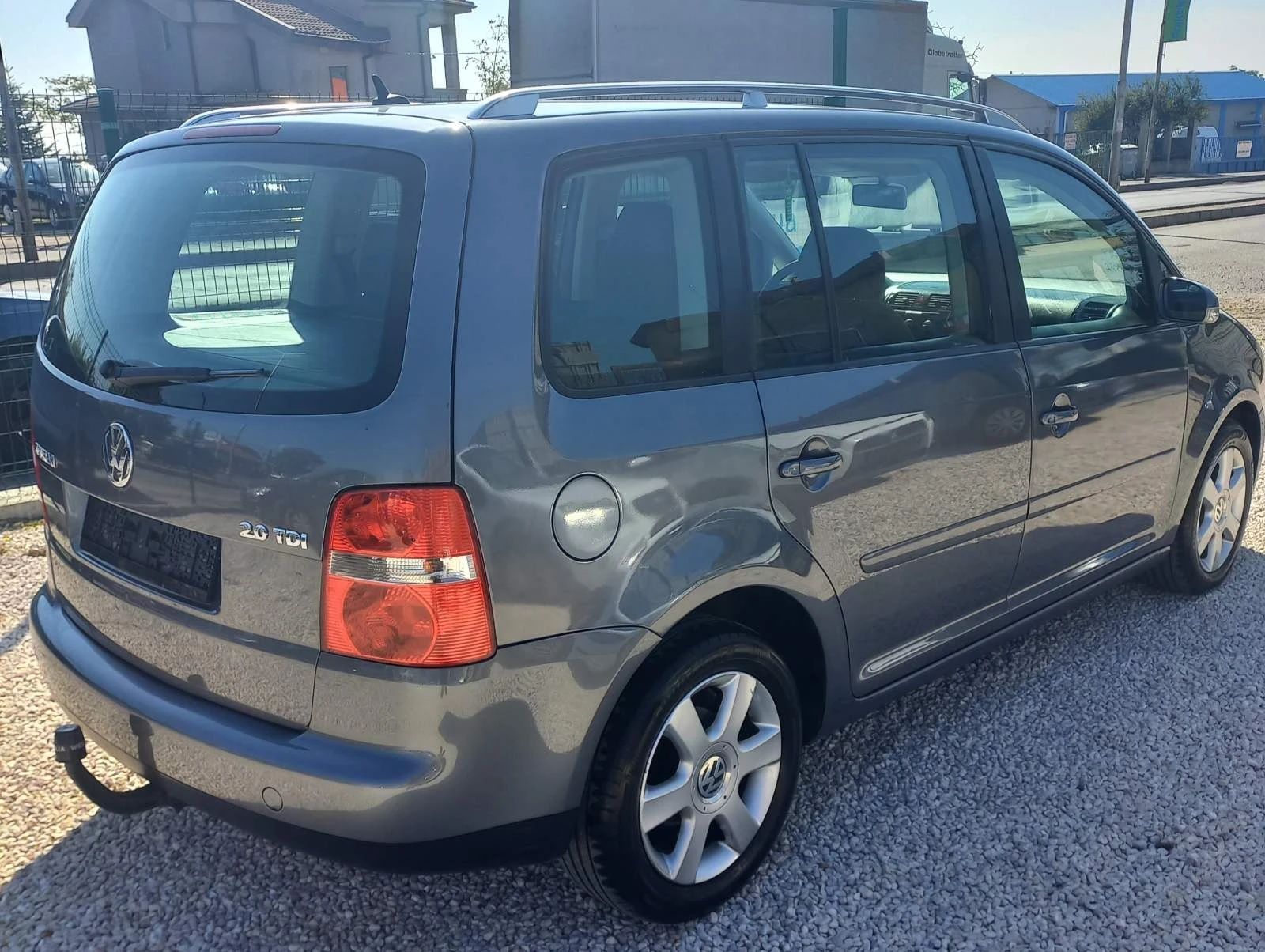 VW Touran 2.0 tdi-BKD-HIGLINE - изображение 6