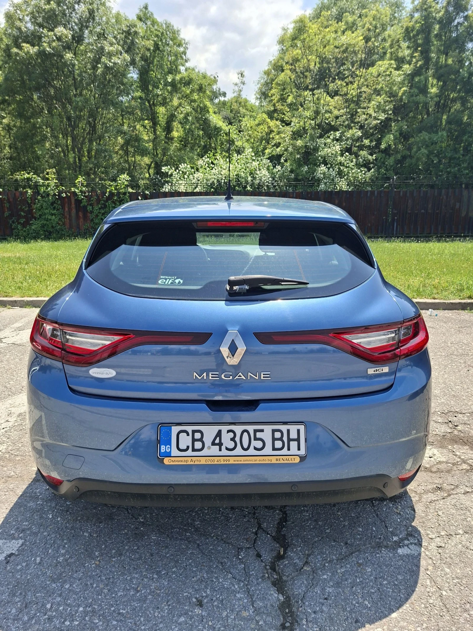 Renault Megane 1.5 dCi 90 к.с. 6ск. LED Start/Stop 6B СЕР.ИСТОРИЯ - изображение 2