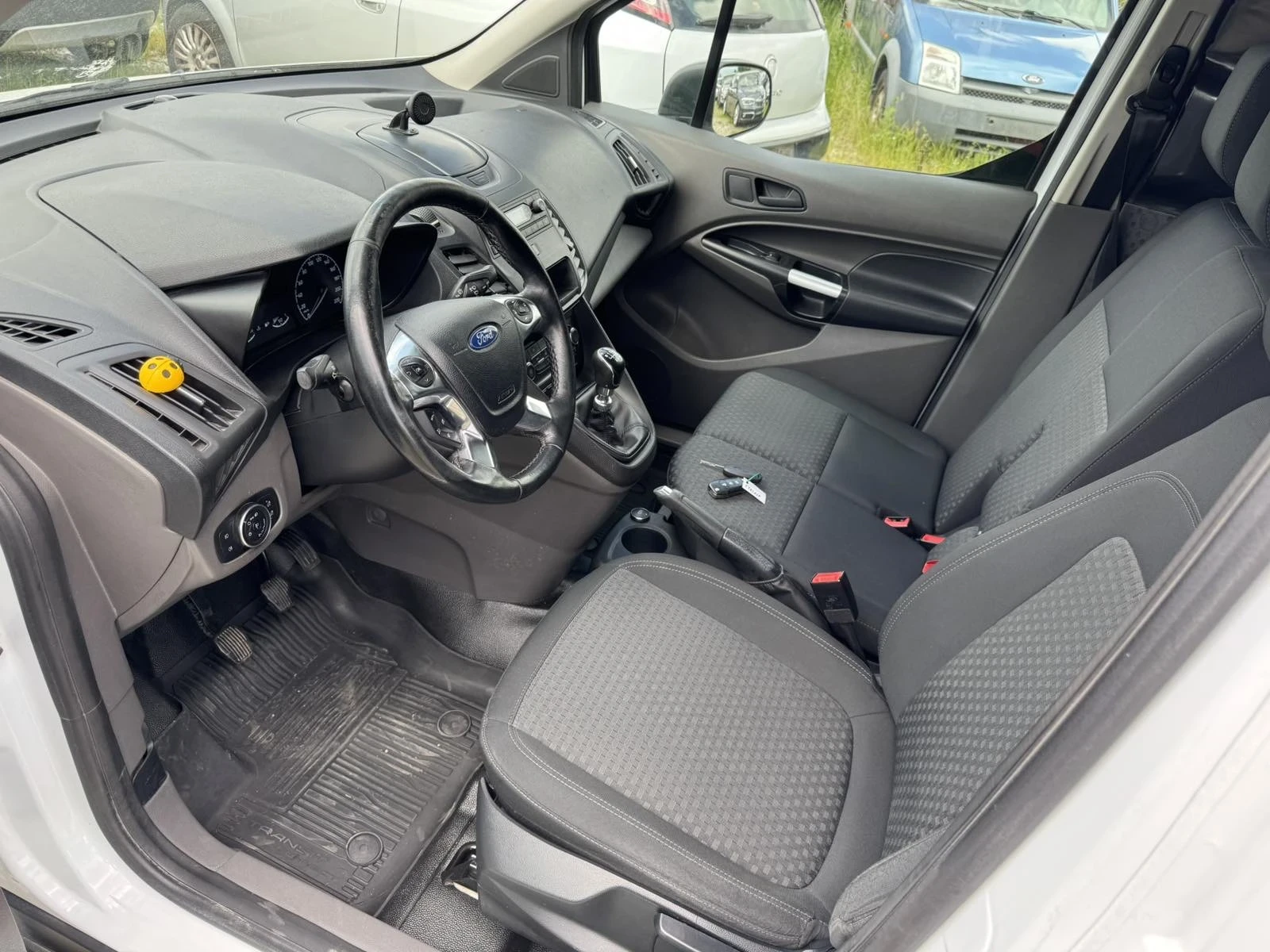 Ford Connect 1.5D 6 скорости 100к.с - изображение 7