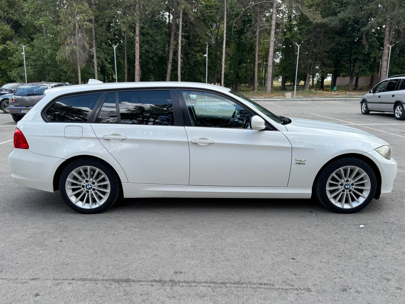 BMW 320 320D Xdrive  - изображение 6