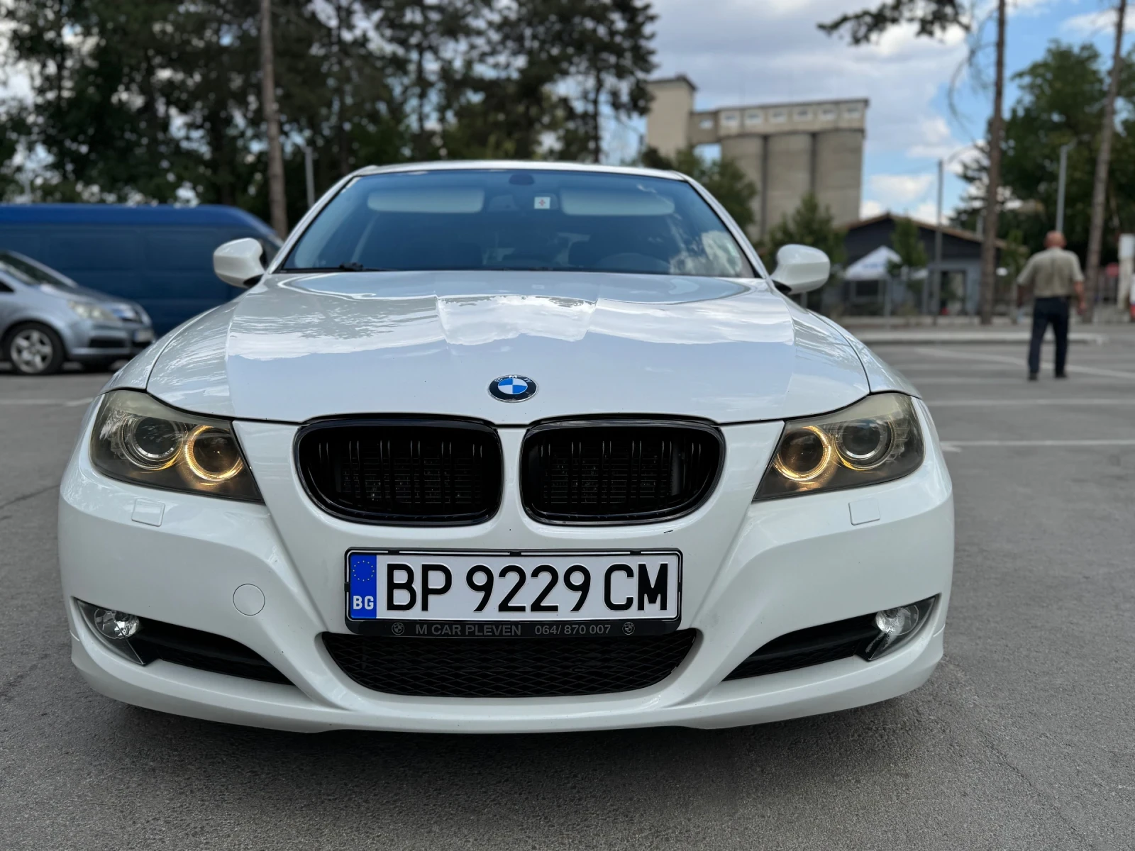 BMW 320 320D Xdrive  - изображение 8