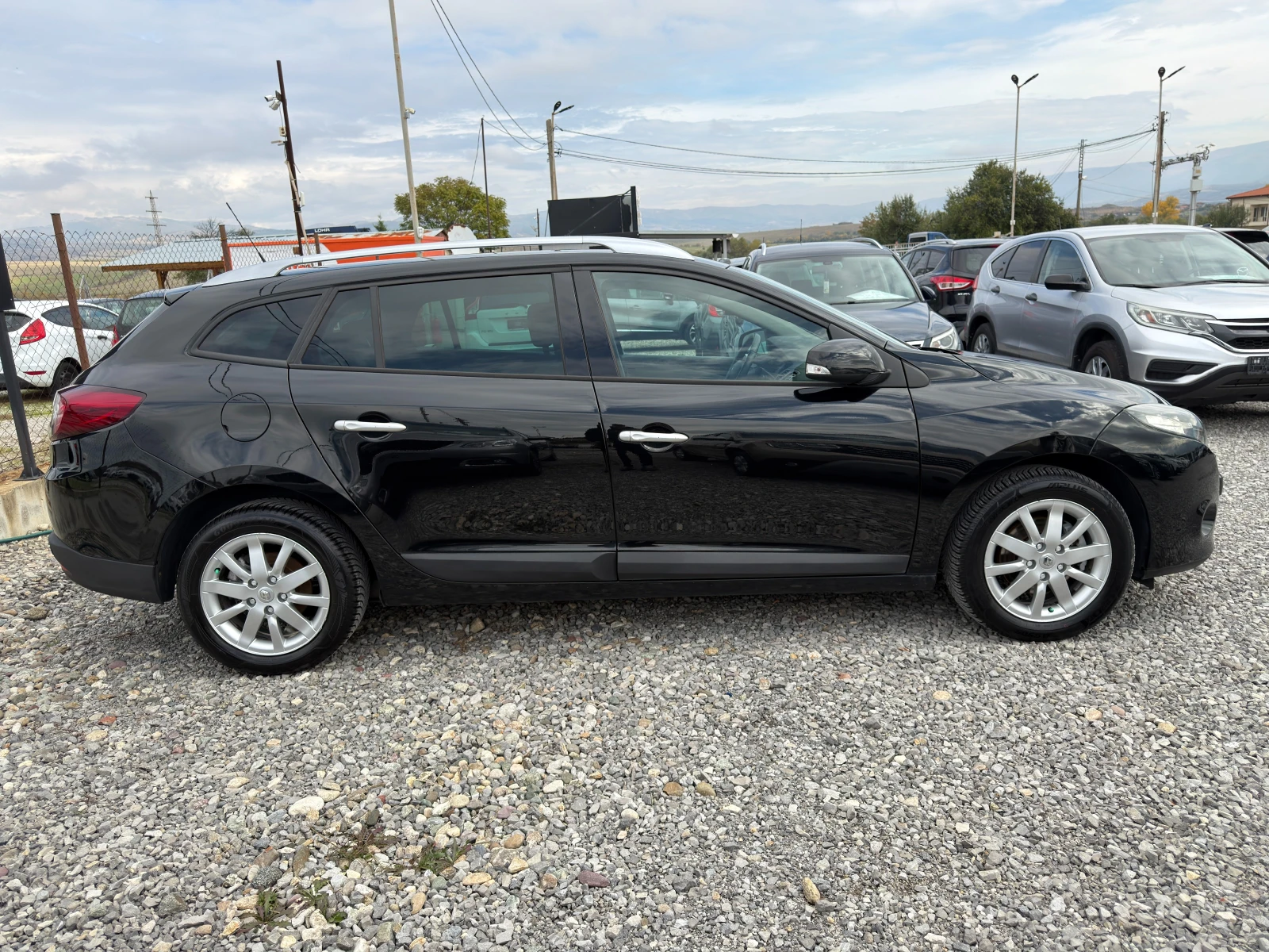 Renault Megane 1.5dCi 110cv E5 - изображение 2