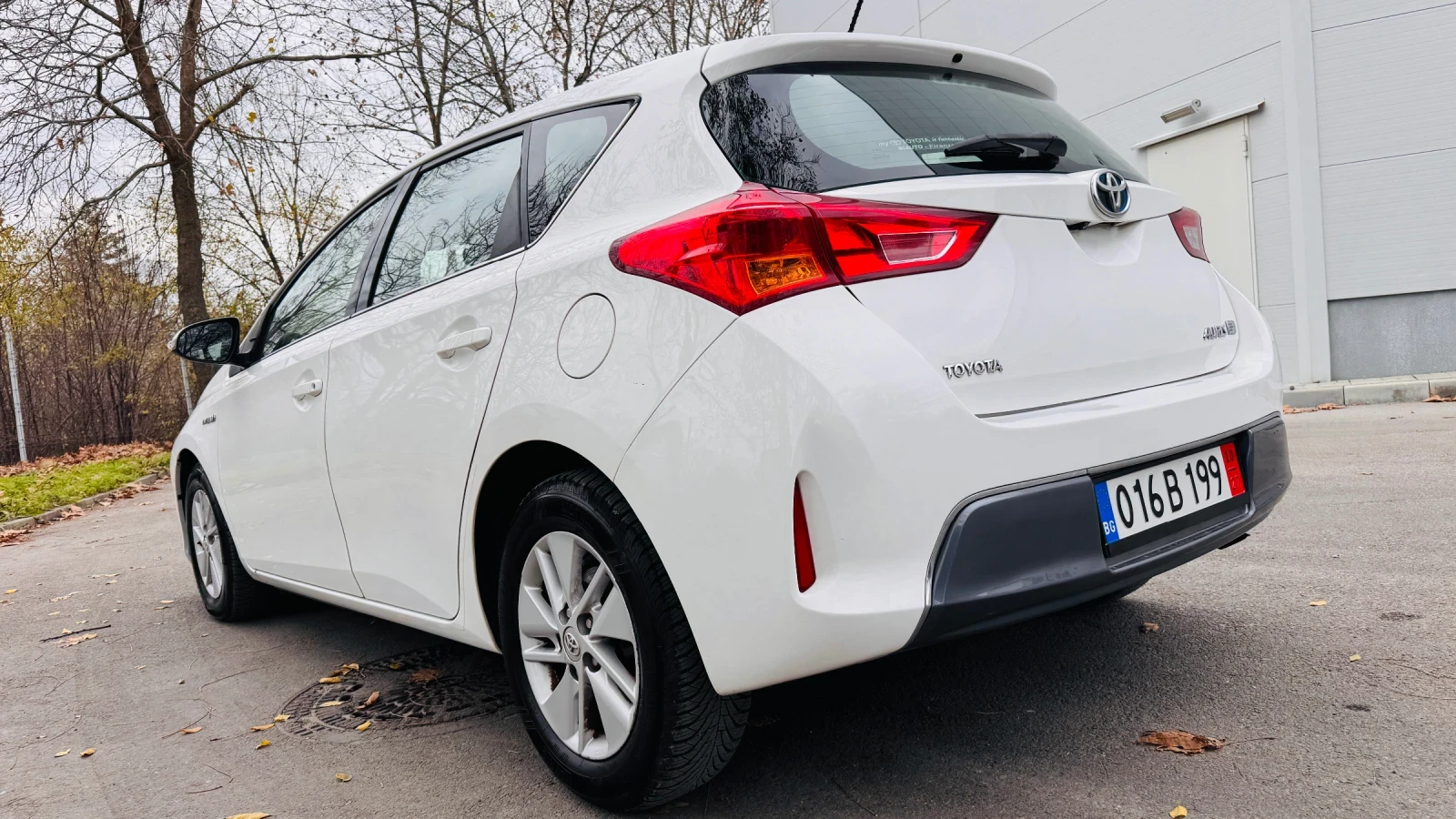 Toyota Auris 1.8 Hybrid | Mobile.bg � ����������� 7