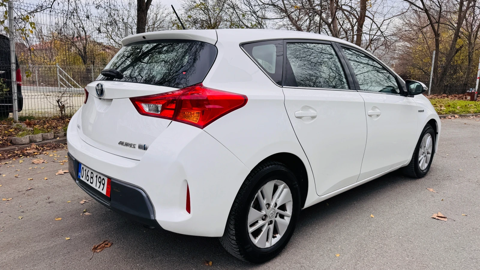 Toyota Auris 1.8 Hybrid | Mobile.bg � ����������� 5