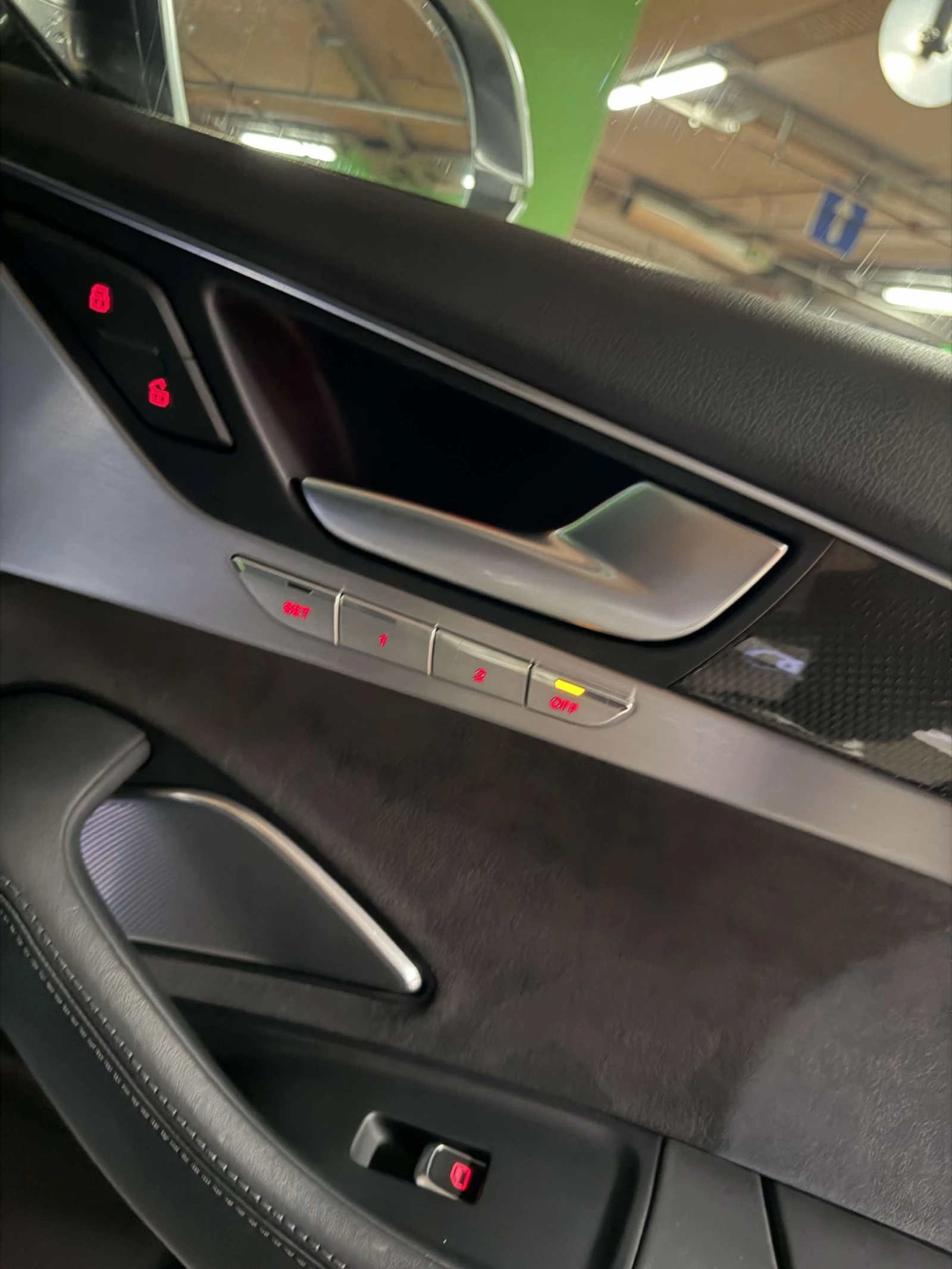 Audi S8 CARBON - изображение 8