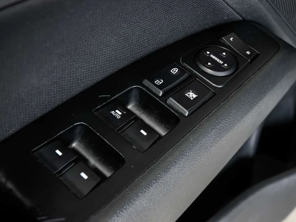 Hyundai Elantra * SEL VALUE EDITION LIMITED PREFERRED * CARFAX * � | Mobile.bg � ����������� 9