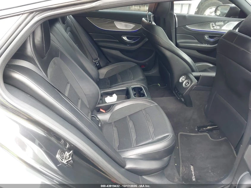 Mercedes-Benz AMG GT 3l 53 4-Door Coupe, снимка 8 - Автомобили и джипове - 53809429