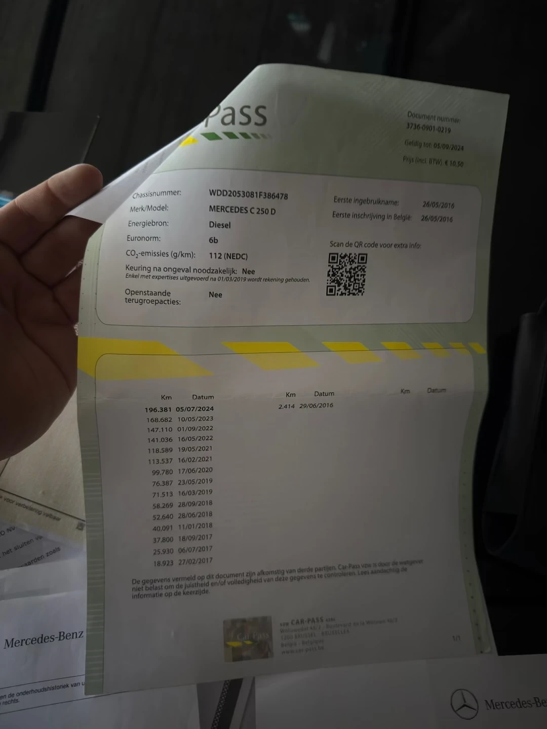 Mercedes-Benz C 250 AMG-ПАКЕТ 9G-TRONIC/AIRMATIC/PANORAMA/3D-BURMESTER, снимка 14 - Автомобили и джипове - 54071741