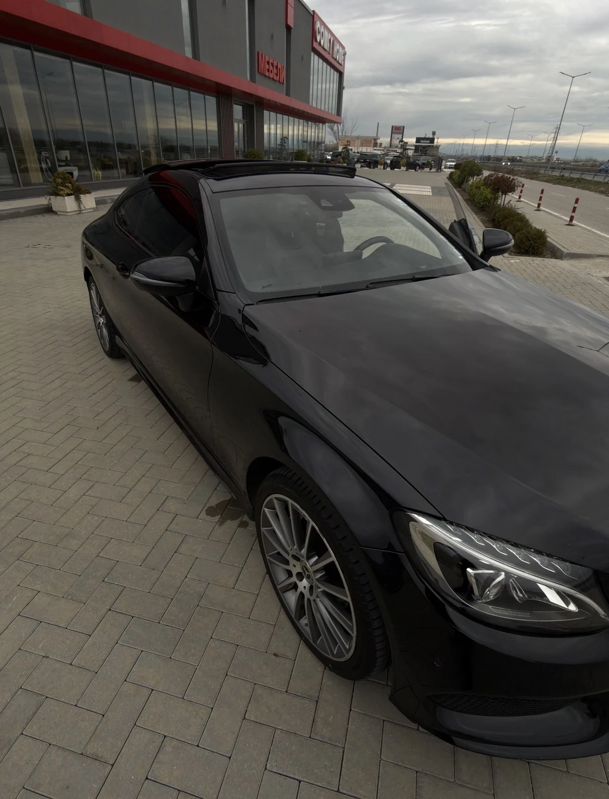 Mercedes-Benz C 250 AMG-ПАКЕТ 9G-TRONIC/AIRMATIC/PANORAMA/3D-BURMESTER, снимка 6 - Автомобили и джипове - 54071741