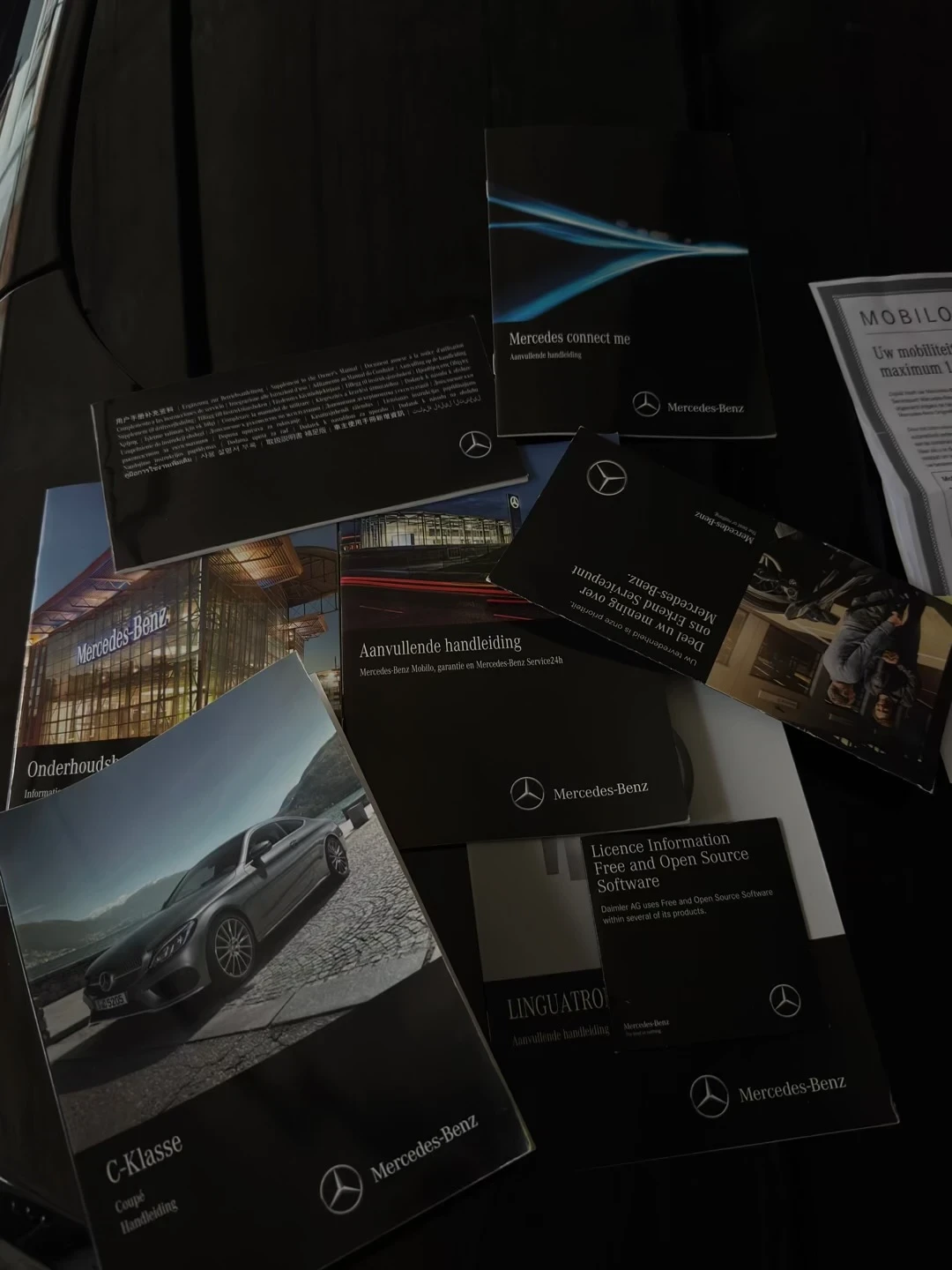 Mercedes-Benz C 250 AMG-ПАКЕТ 9G-TRONIC/AIRMATIC/PANORAMA/3D-BURMESTER, снимка 13 - Автомобили и джипове - 54071741