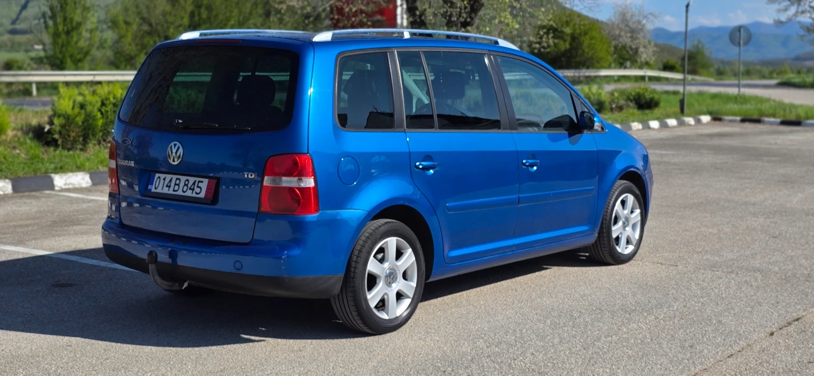 VW Touran 1.9 101hp, снимка 8 - Автомобили и джипове - 54525724