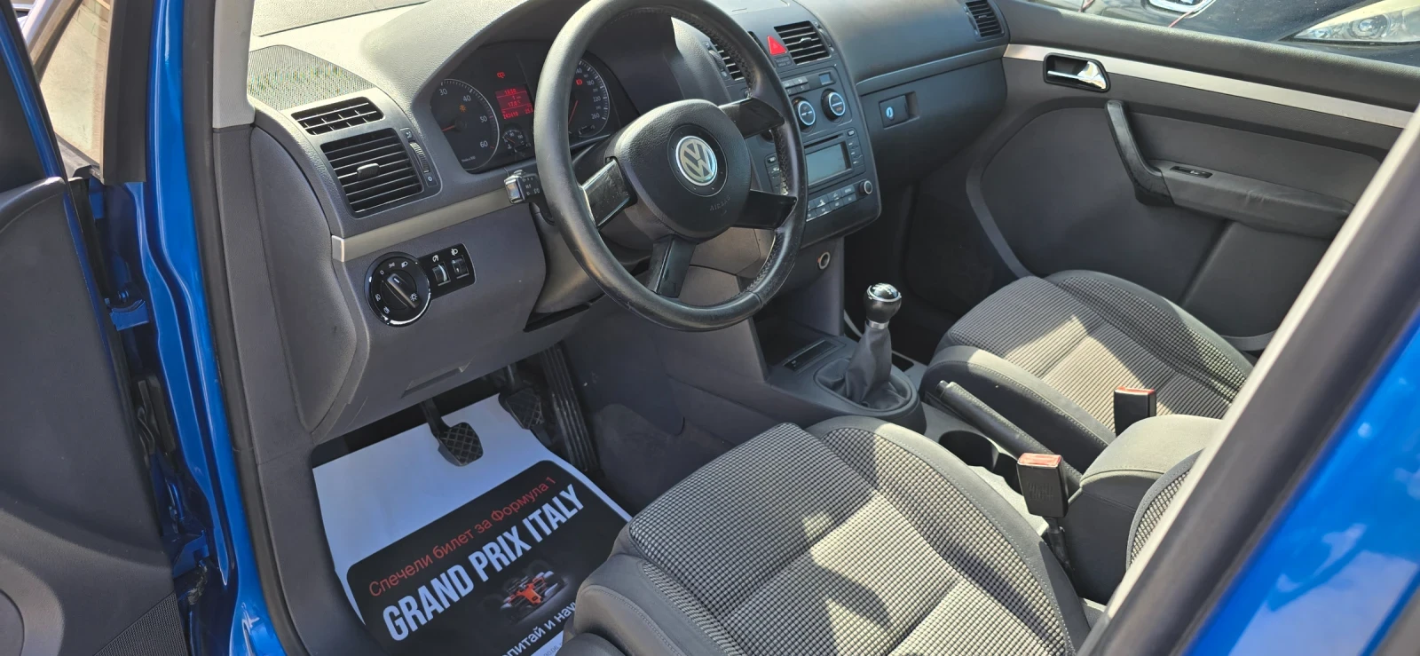 VW Touran 1.9 101hp, снимка 14 - Автомобили и джипове - 54525724