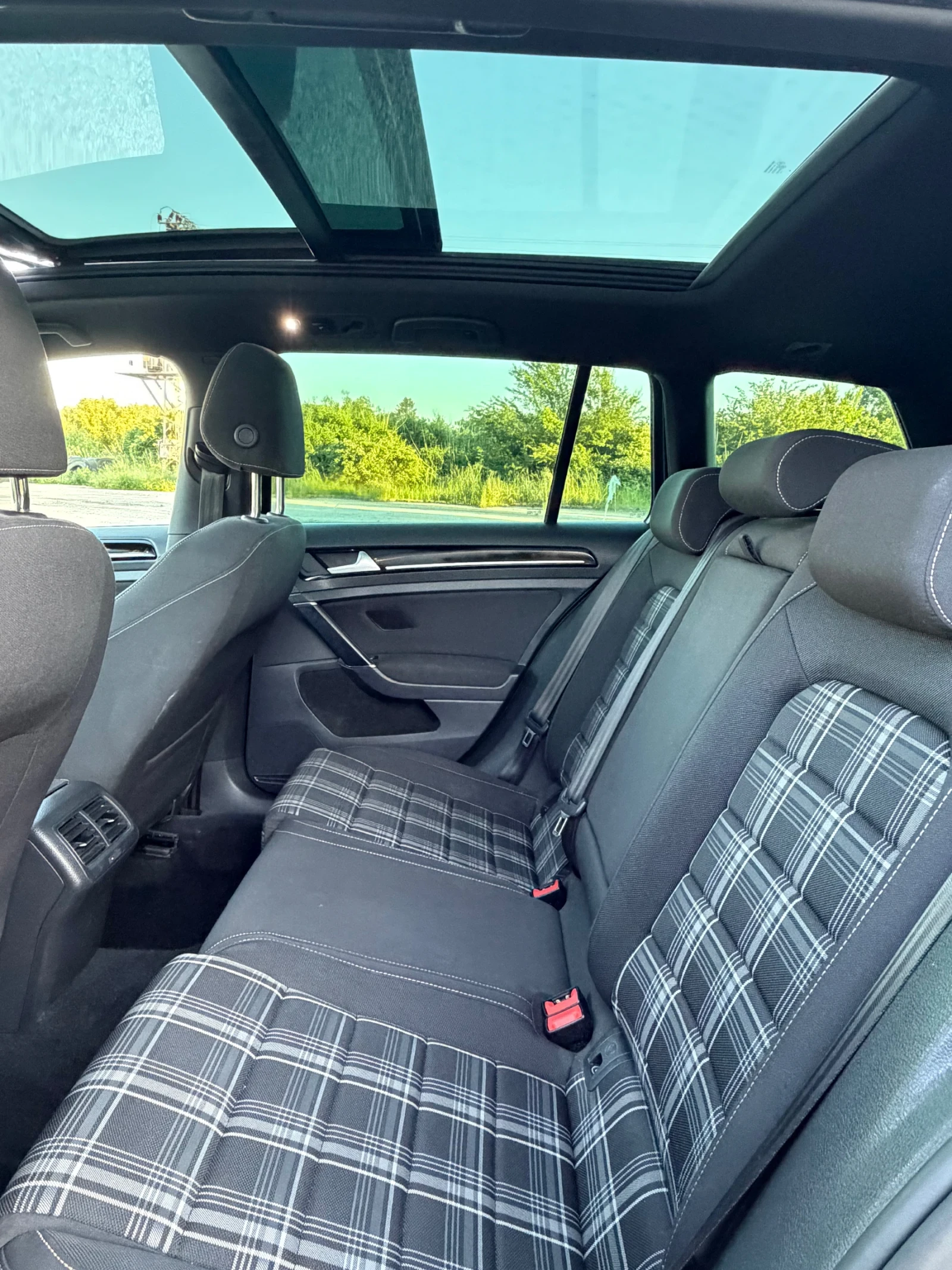 VW Golf 184кс. GTD, снимка 12 - Автомобили и джипове - 54712521