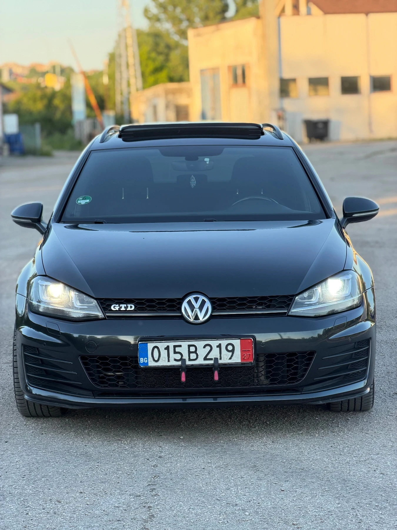 VW Golf 184кс. GTD, снимка 2 - Автомобили и джипове - 54712521