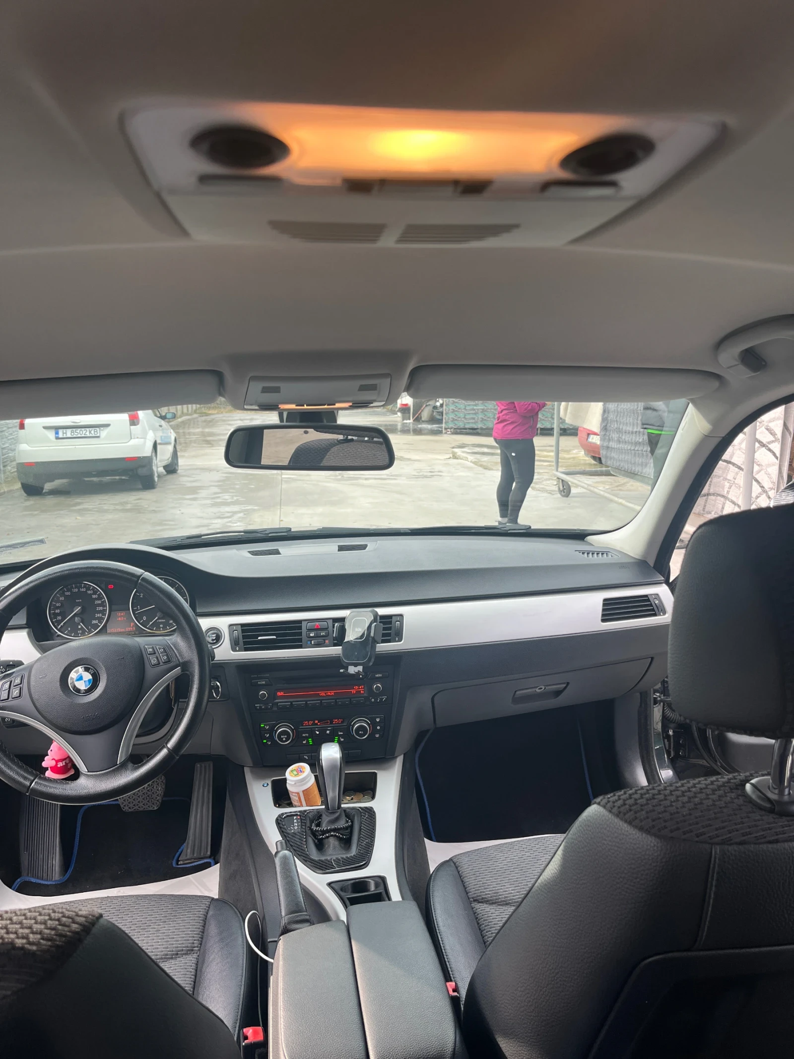 BMW 320, снимка 10 - Автомобили и джипове - 54812919