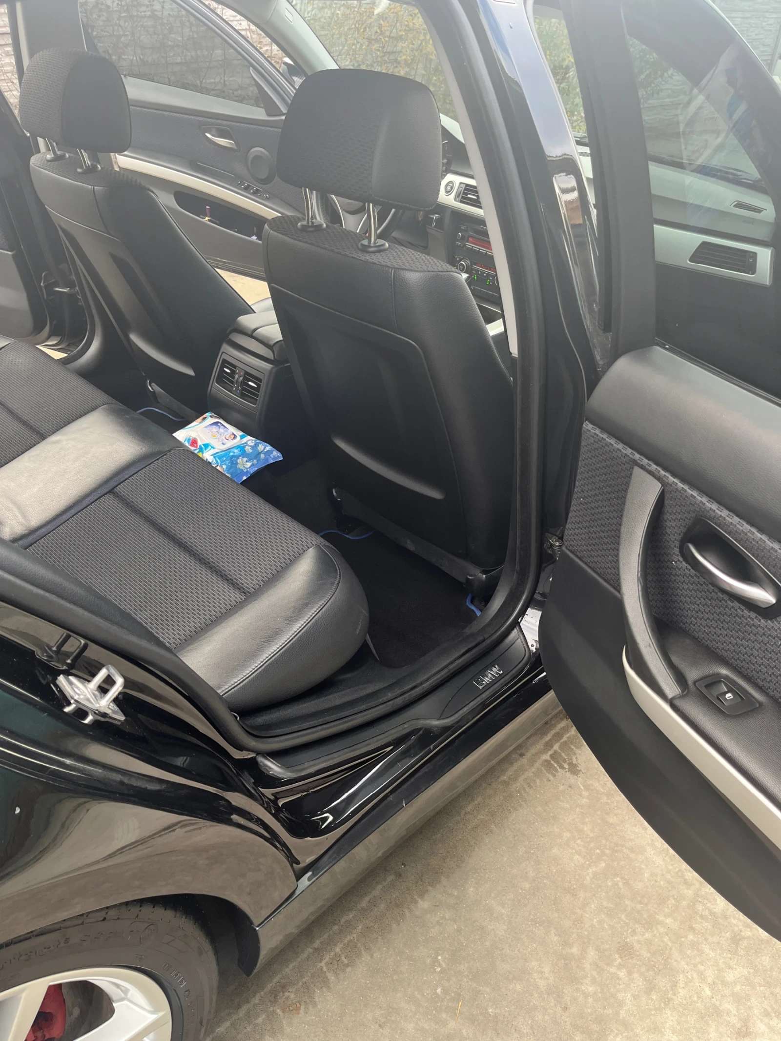 BMW 320, снимка 8 - Автомобили и джипове - 54812919
