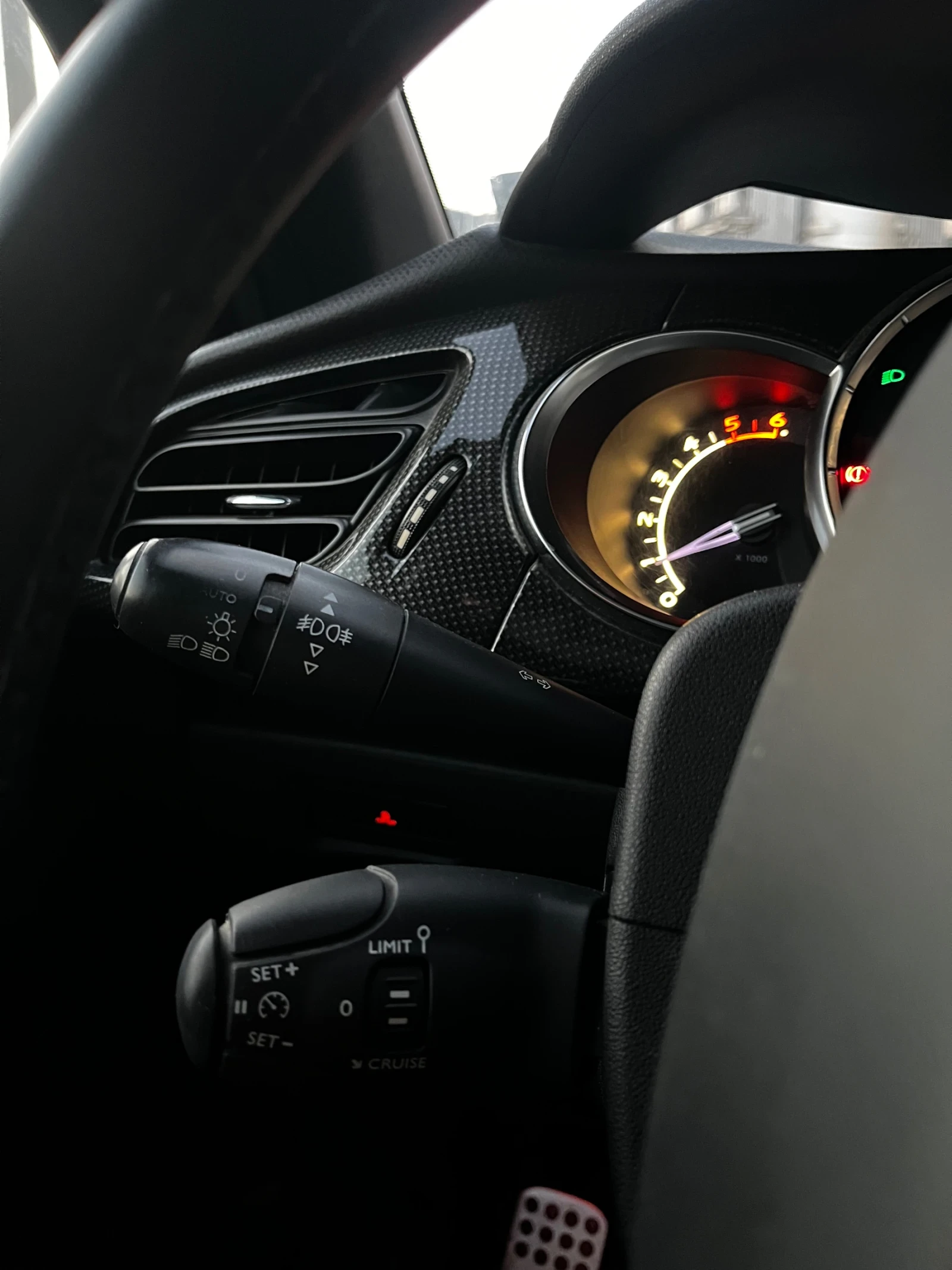 Citroen DS3, снимка 16 - Автомобили и джипове - 55577693
