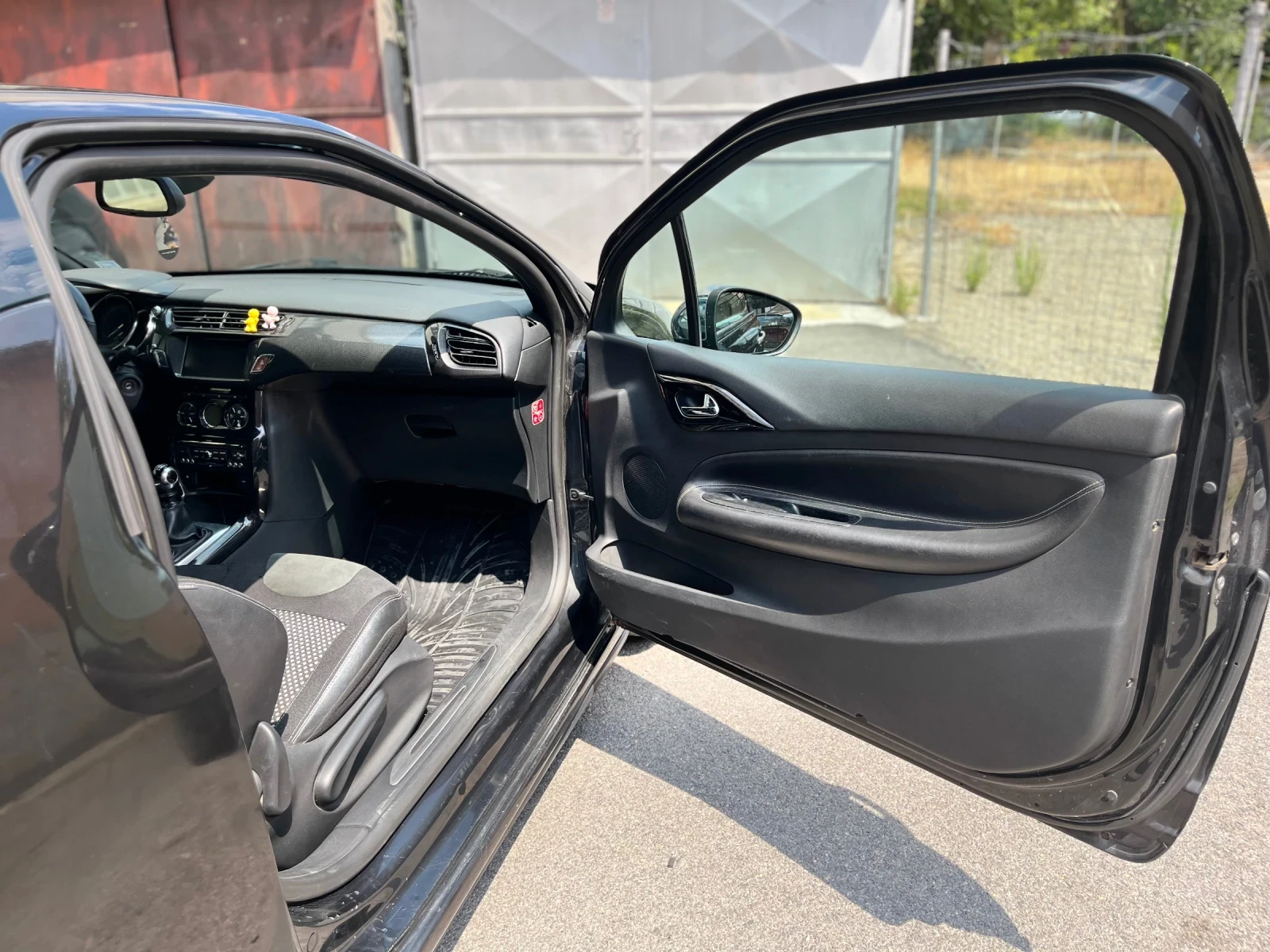 Citroen DS3, снимка 8 - Автомобили и джипове - 55577693