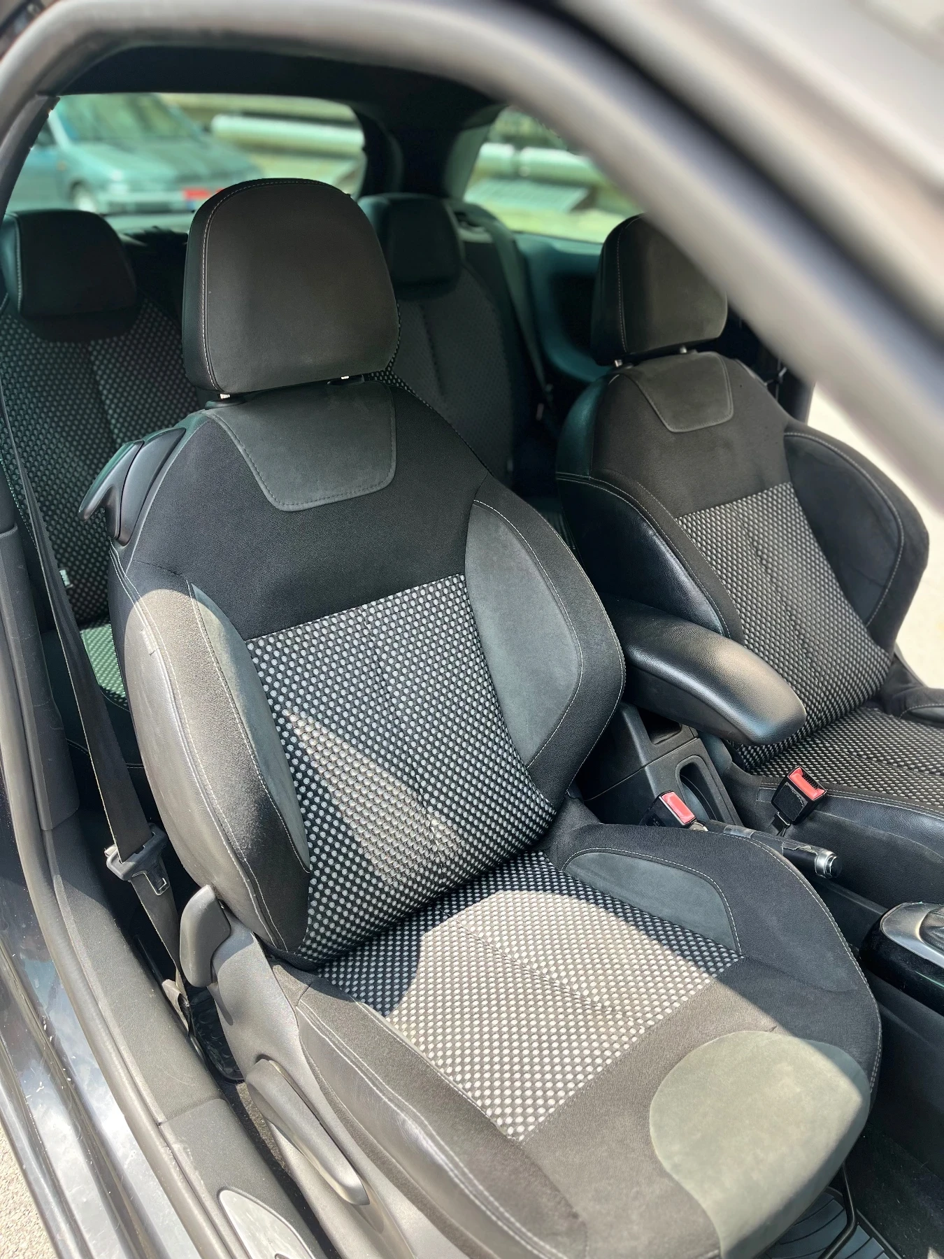 Citroen DS3, снимка 10 - Автомобили и джипове - 55577693
