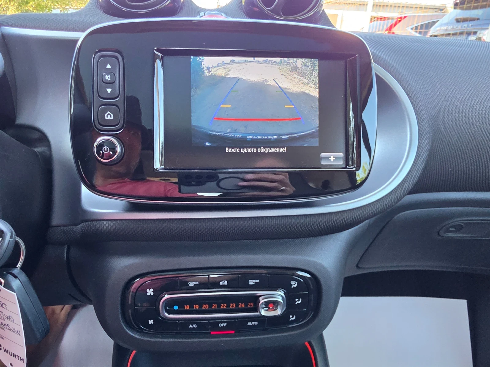 Smart Fortwo EQ , снимка 13 - Автомобили и джипове - 55628437