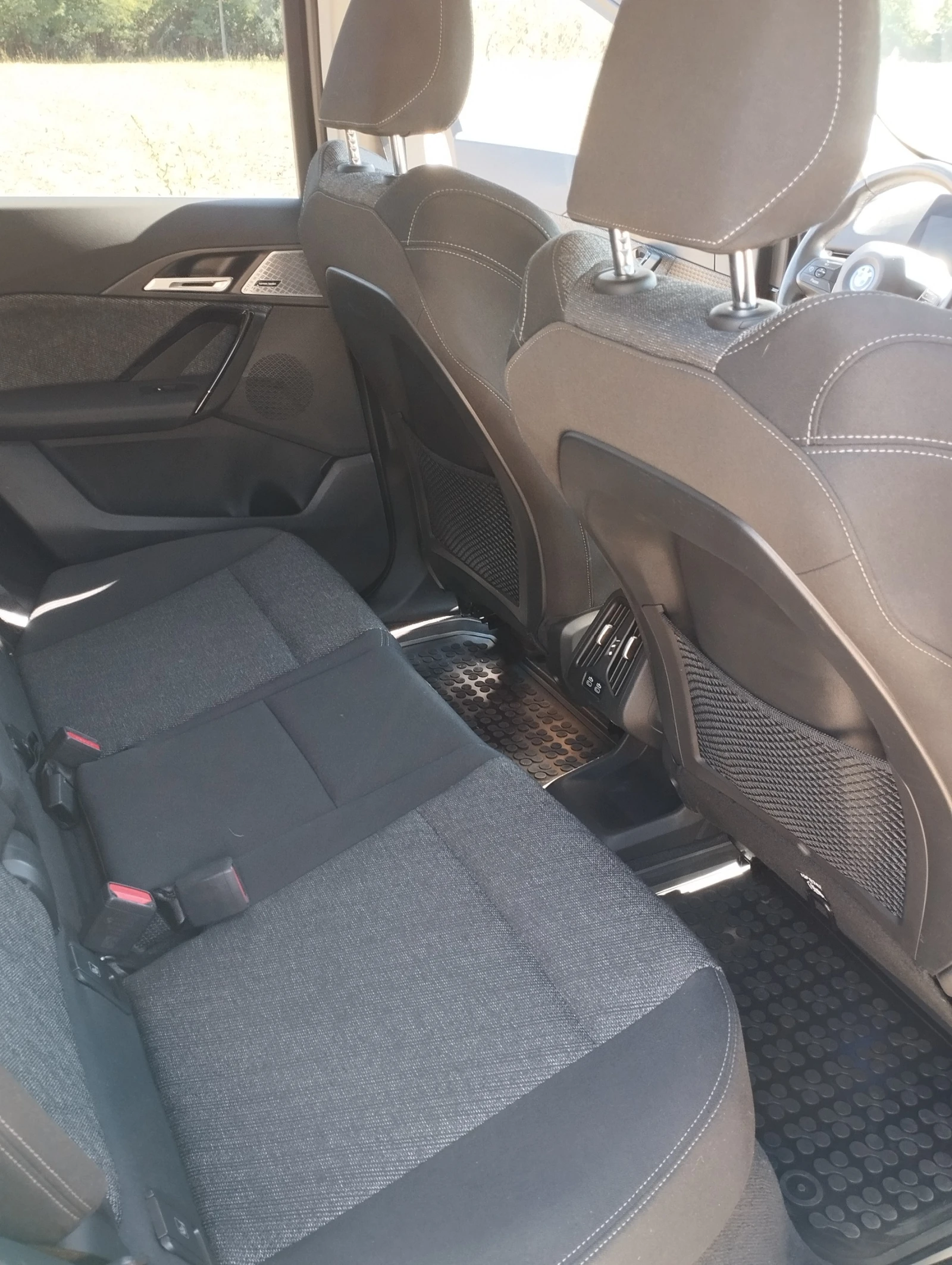 BMW iX1, снимка 16 - Автомобили и джипове - 55967824