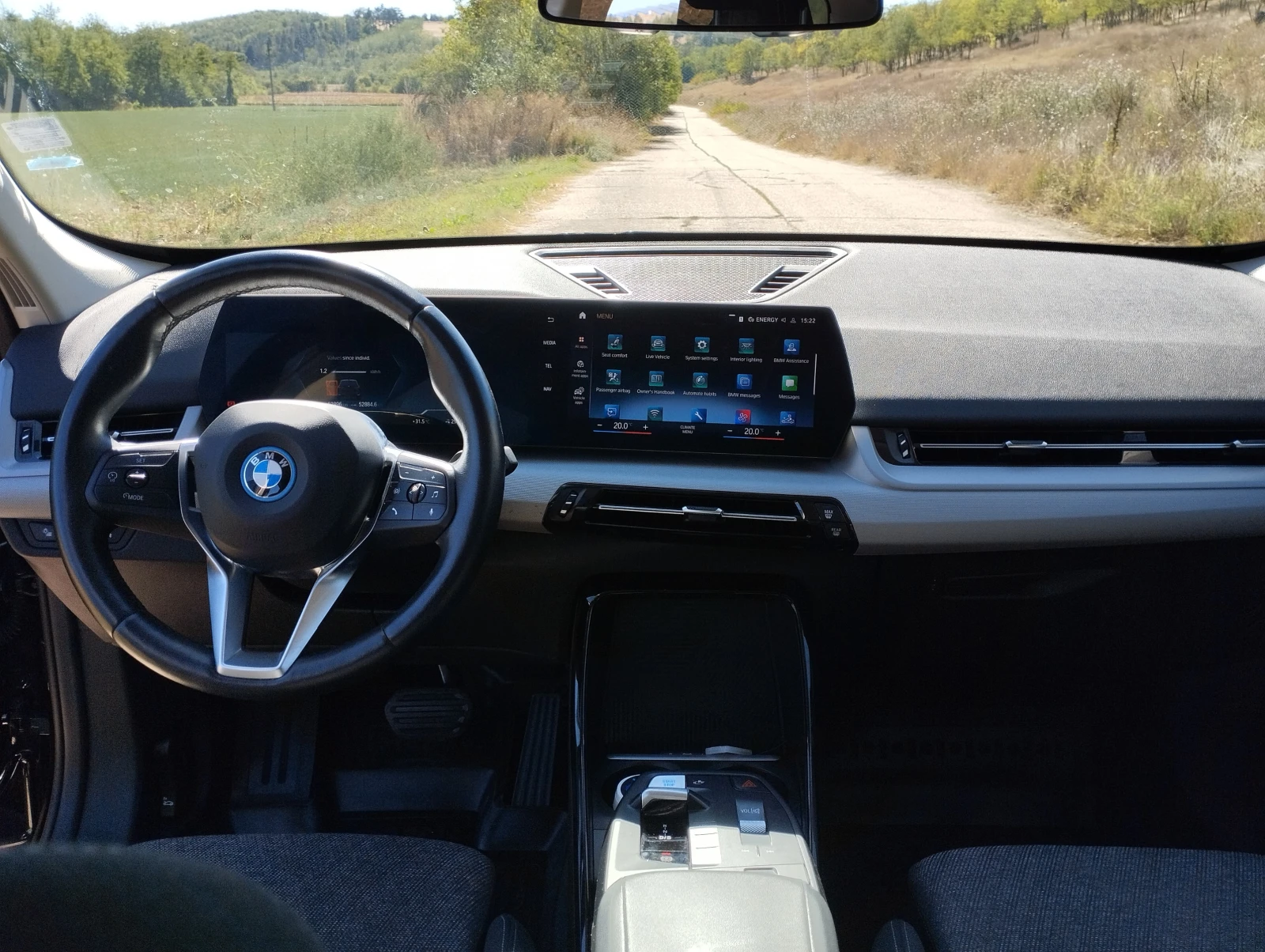 BMW iX1, снимка 11 - Автомобили и джипове - 55967824