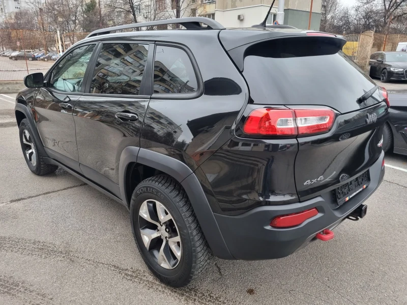 Jeep Cherokee TRAILHALK 3.2 V6, снимка 7 - Автомобили и джипове - 48226827