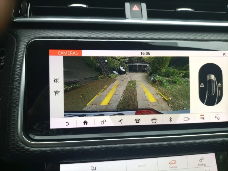 Land Rover Range Rover Velar R-Dynamic D240, снимка 11 - Автомобили и джипове - 52514009