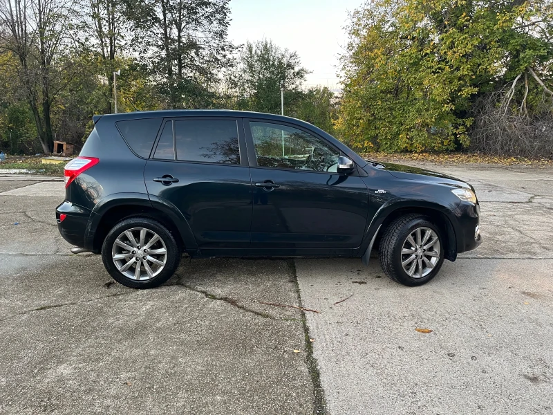 Toyota Rav4, снимка 4 - Автомобили и джипове - 52381378