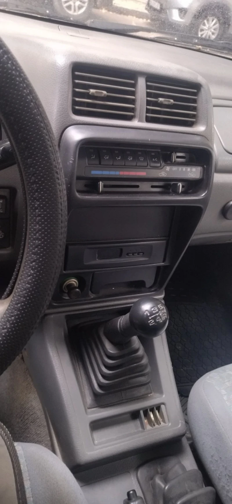 Suzuki Vitara, снимка 11 - Автомобили и джипове - 53085341