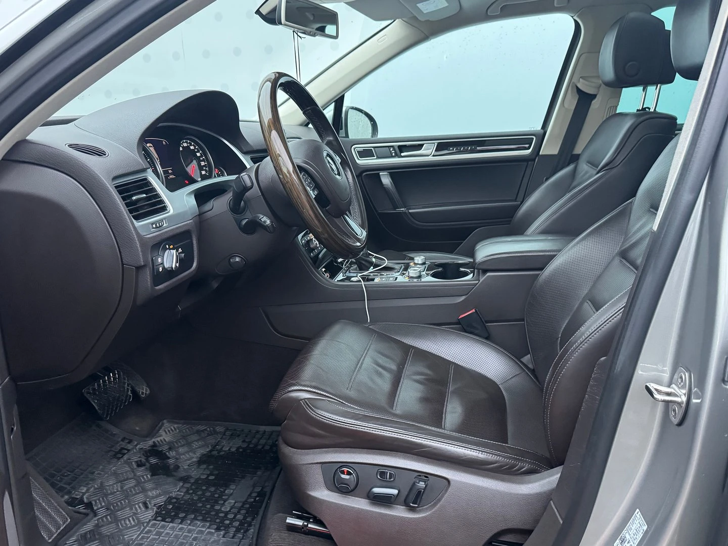 VW Touareg V6 TDI BMT 4MOTION - изображение 5
