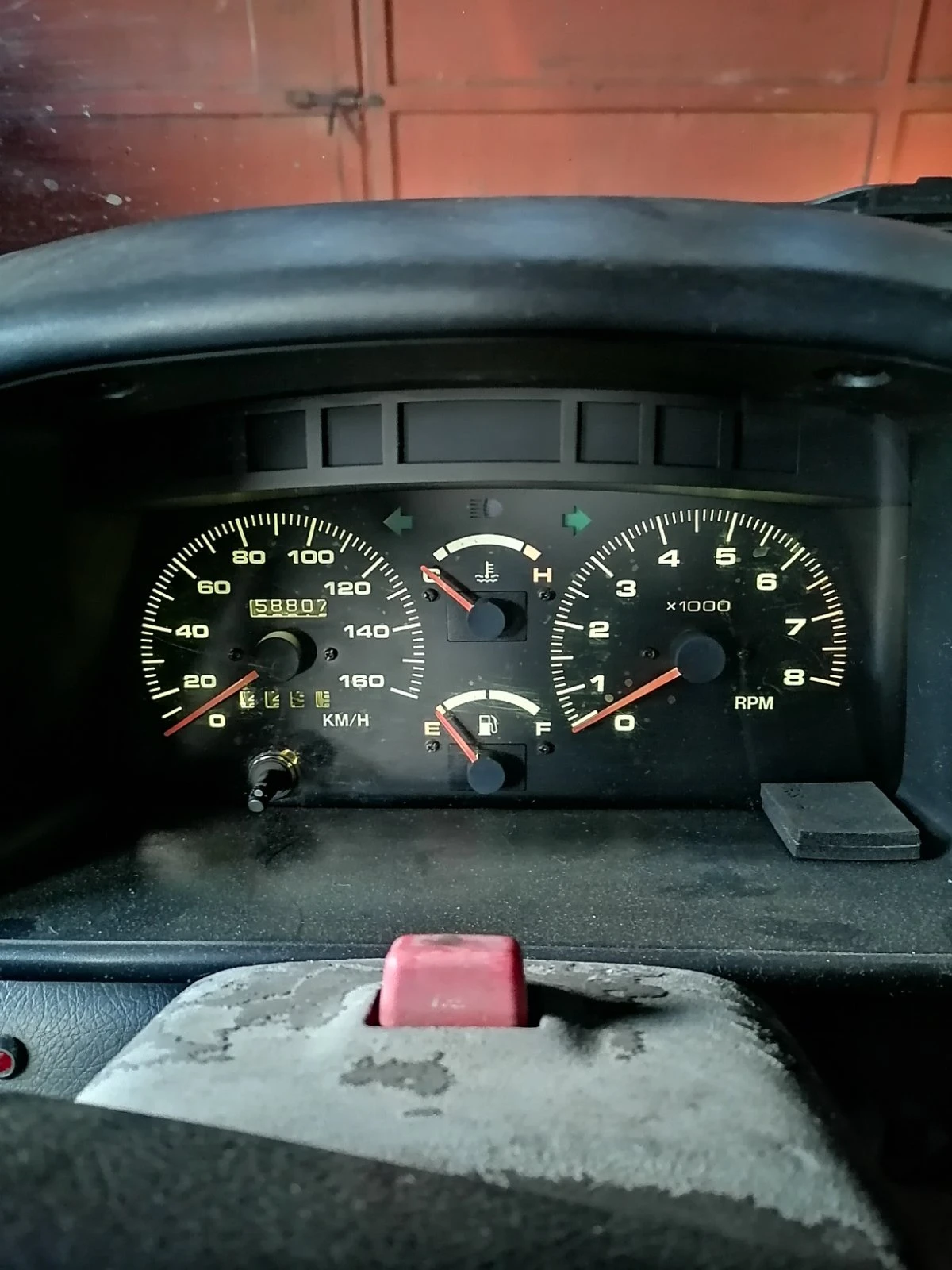 Suzuki Vitara 1, 6 16V - изображение 10