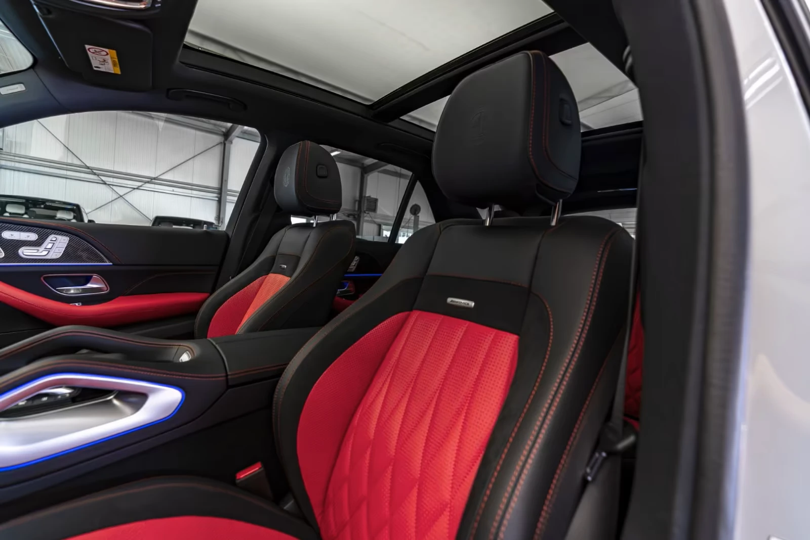 Mercedes-Benz GLE 53 4MATIC BURM* CARBON* 6+ 1* DISTR* 360CAM* HUD* PANO* DESI, снимка 7 - Автомобили и джипове - 54124169