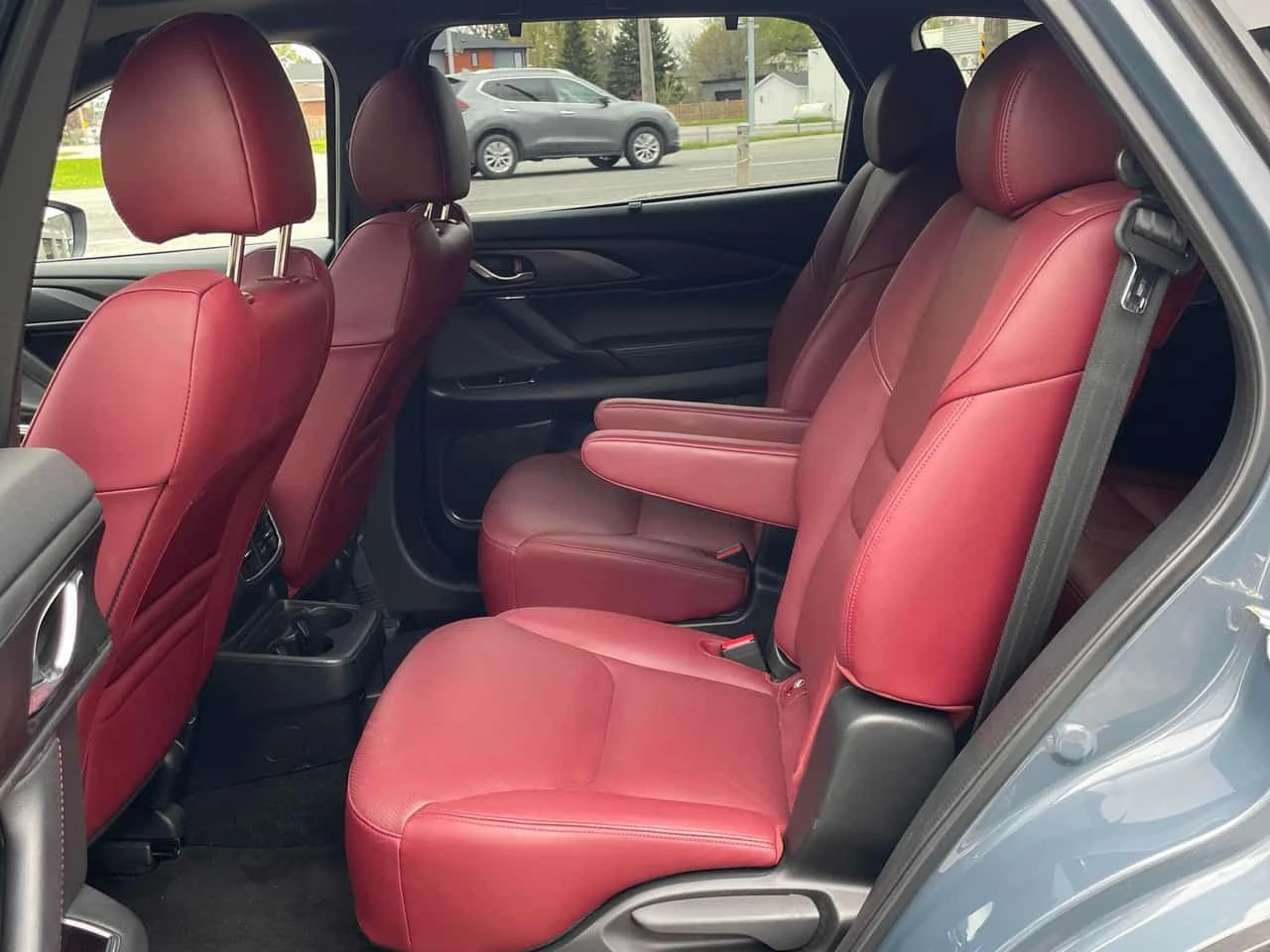 Mazda CX-9 * AWD * 7 МЕСТЕН * ДИСТРОНИК * 360 * ОБДУХВАНЕ, снимка 11 - Автомобили и джипове - 54562793