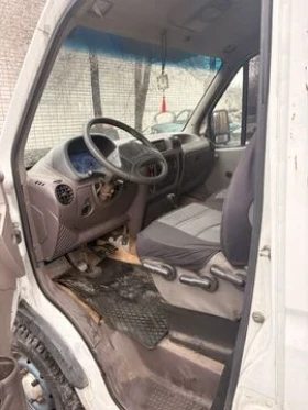 Renault Master, снимка 2 - Бусове и автобуси - 53607522