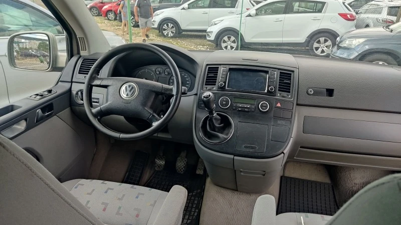 VW Multivan 2.5 4X4 NAVI CAM, снимка 5 - Бусове и автобуси - 42098090