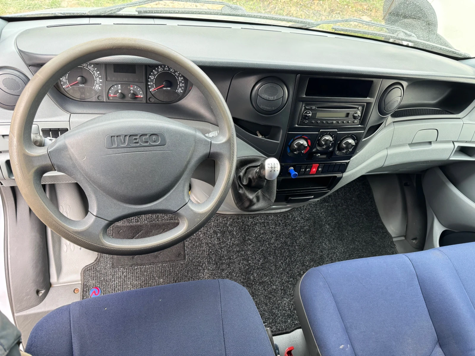 Iveco Daily 3.0* 170 000хил.км* БОРДОВИ+ БРЕЗЕНТ* БЛОКАЖ, снимка 13 - Бусове и автобуси - 53968738