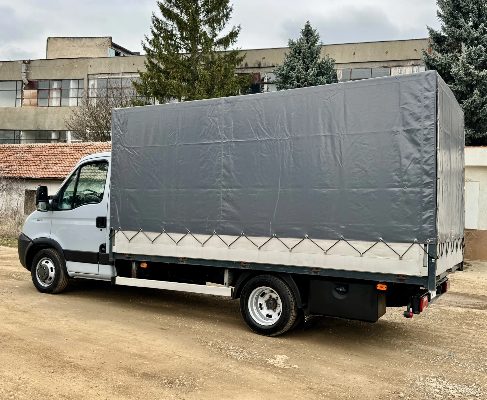 Iveco Daily 3.0* 170 000хил.км* БОРДОВИ+ БРЕЗЕНТ* БЛОКАЖ, снимка 5 - Бусове и автобуси - 53968738