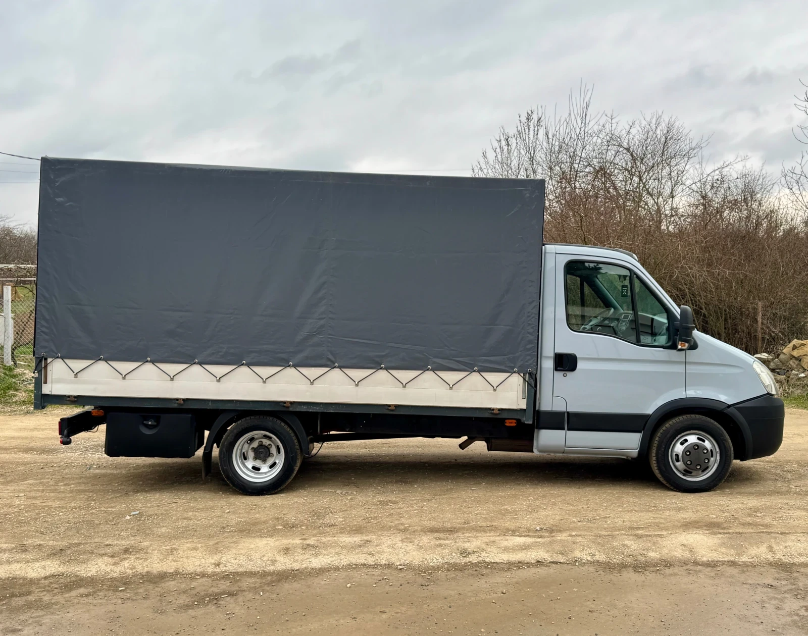 Iveco Daily 3.0* 170 000хил.км* БОРДОВИ+ БРЕЗЕНТ* БЛОКАЖ, снимка 8 - Бусове и автобуси - 53968738